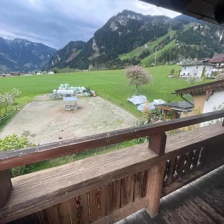 Gartenhaeusl شقة